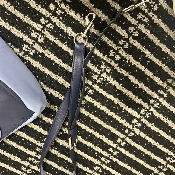 Coach Willis Legacy Archive Navy and Light Blue Leather Crossbody Shoulder Bag - Picture 8 of 8